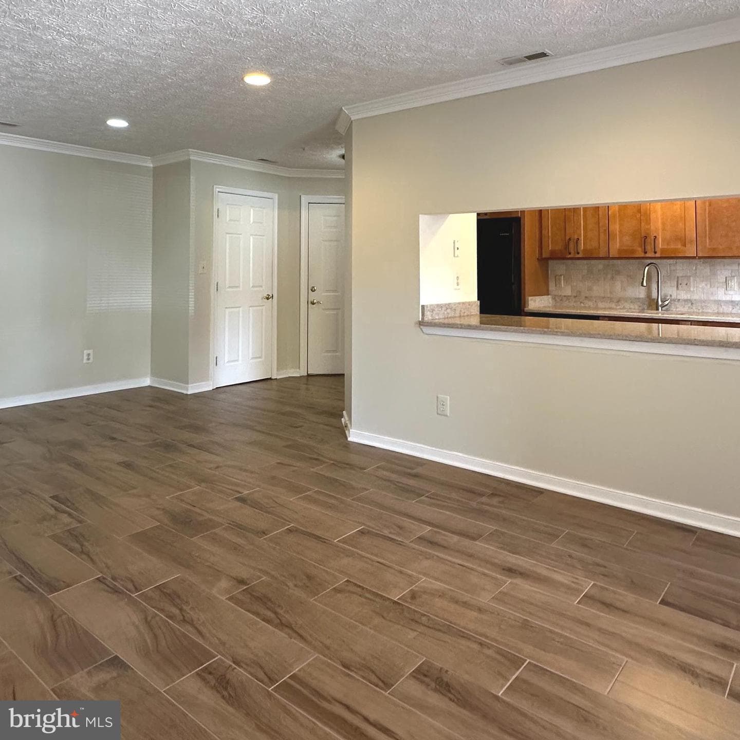 1712 Landmark Drive #j photo 10