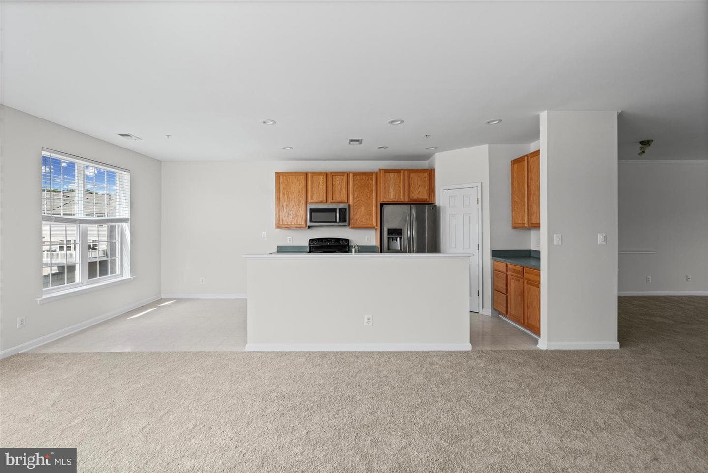 1670 Mohegan Drive #b photo 9