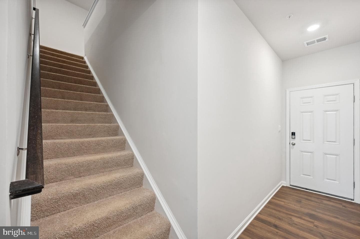 1719 Carver Circle photo 20