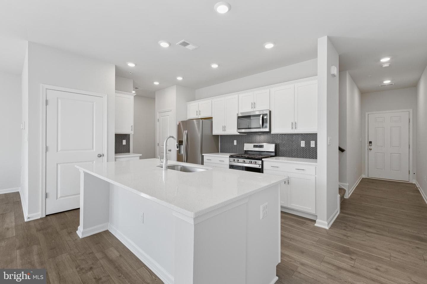1709 Carver Circle photo 8
