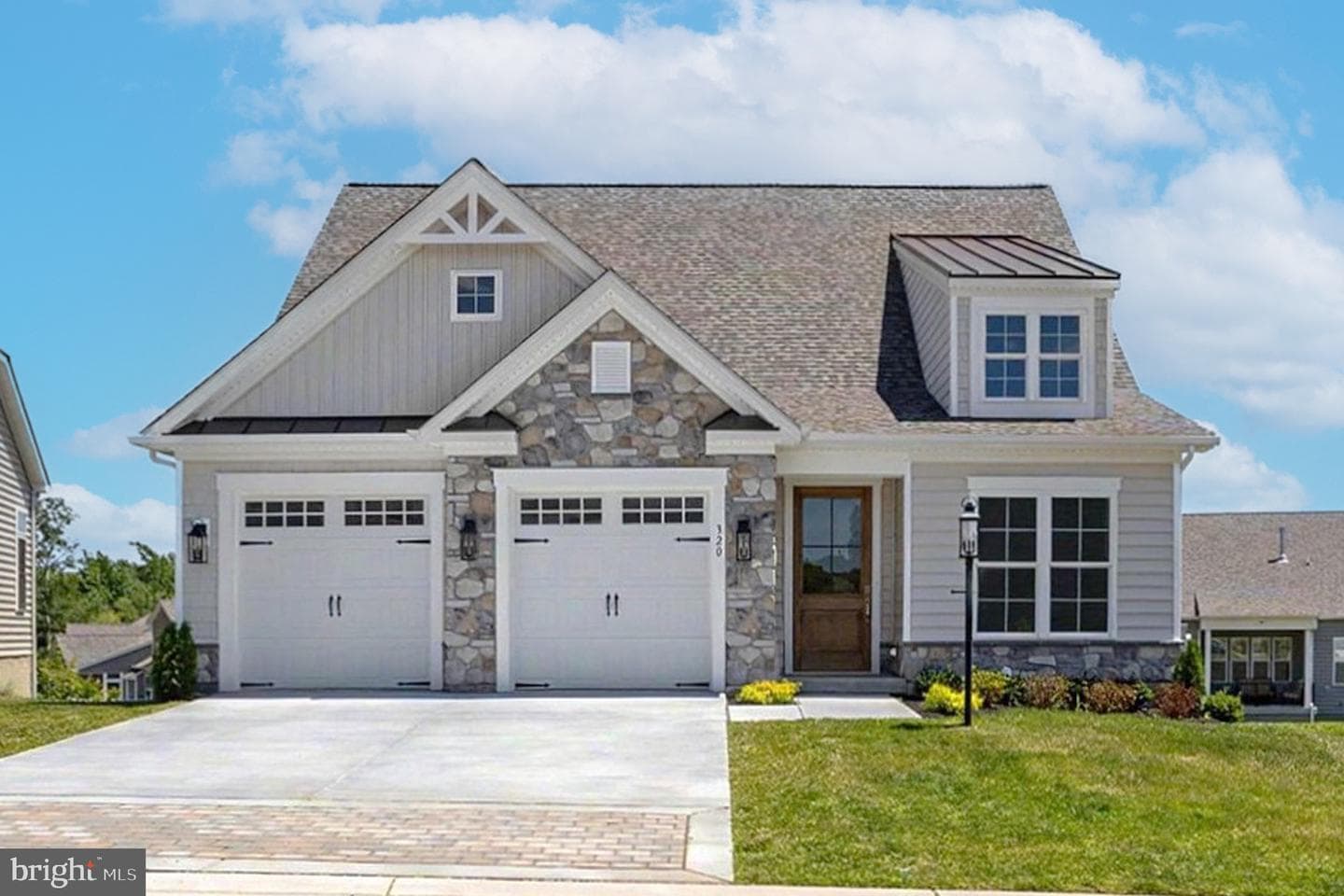 320 Sunnys Halo Dr photo 3