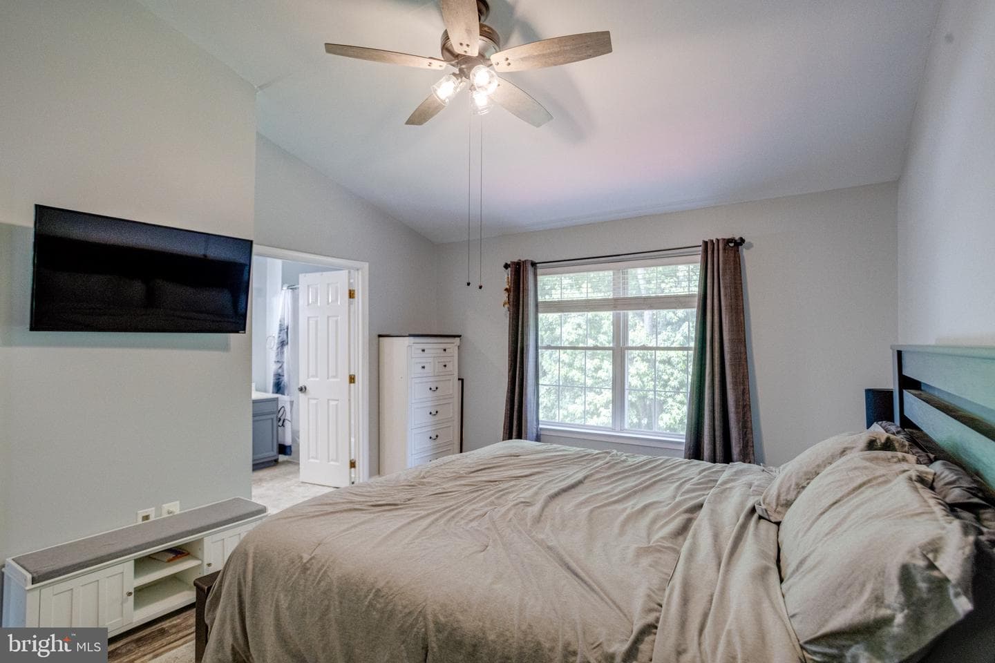 214 Gracecroft Court photo 30