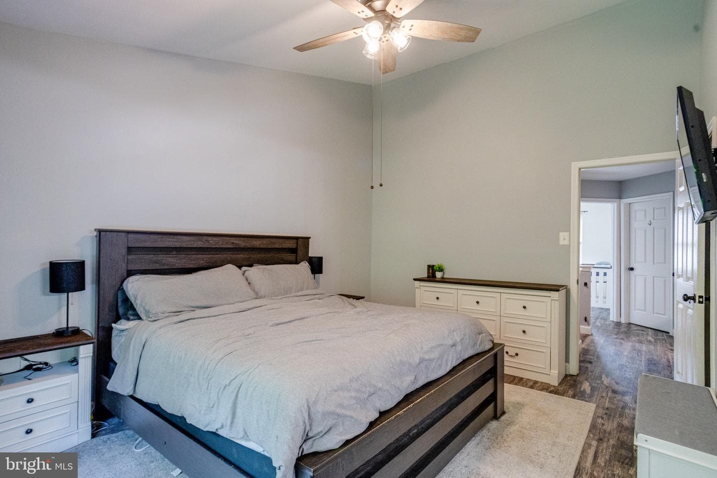 214 Gracecroft Court photo 32