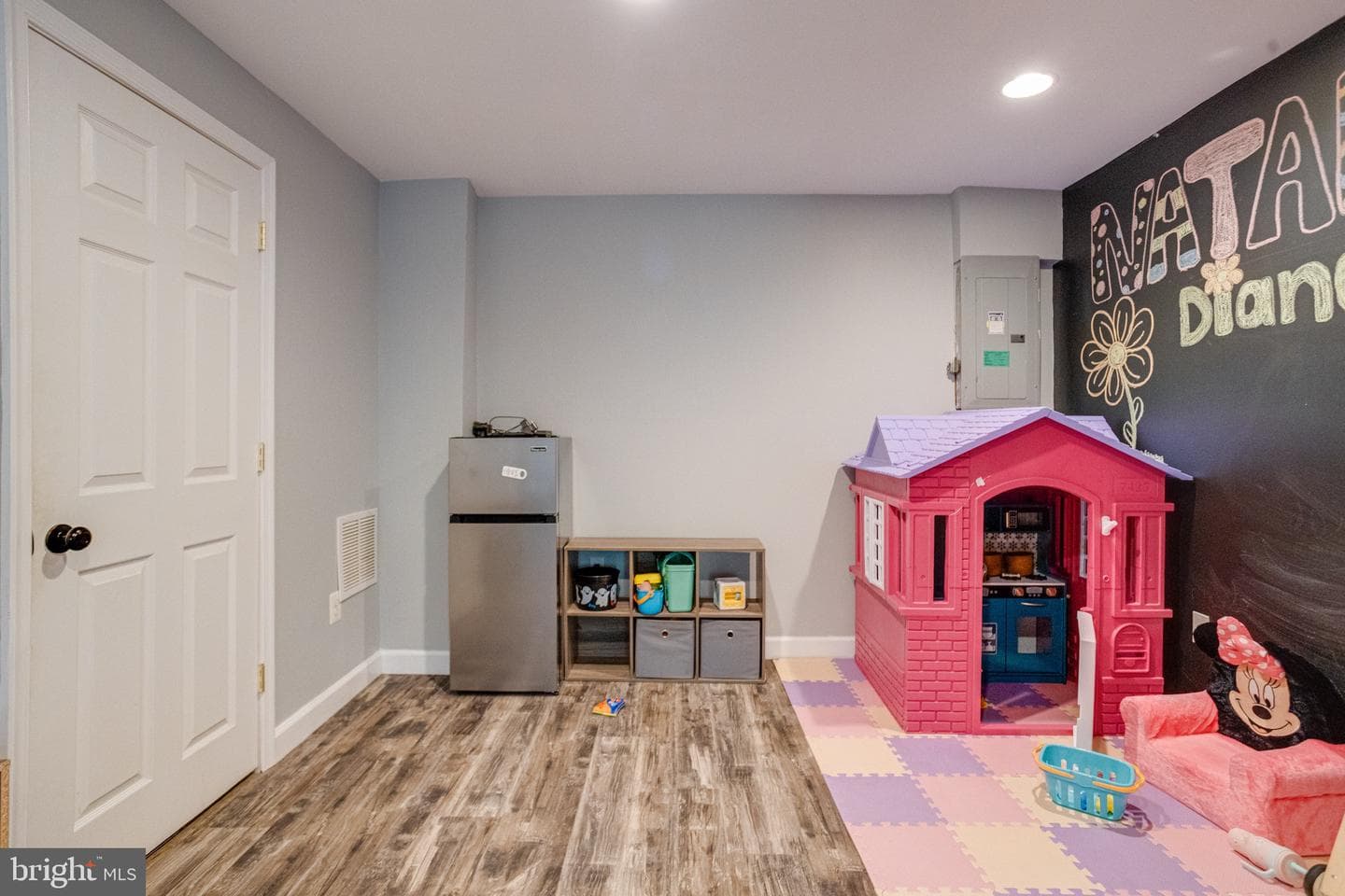 214 Gracecroft Court photo 46