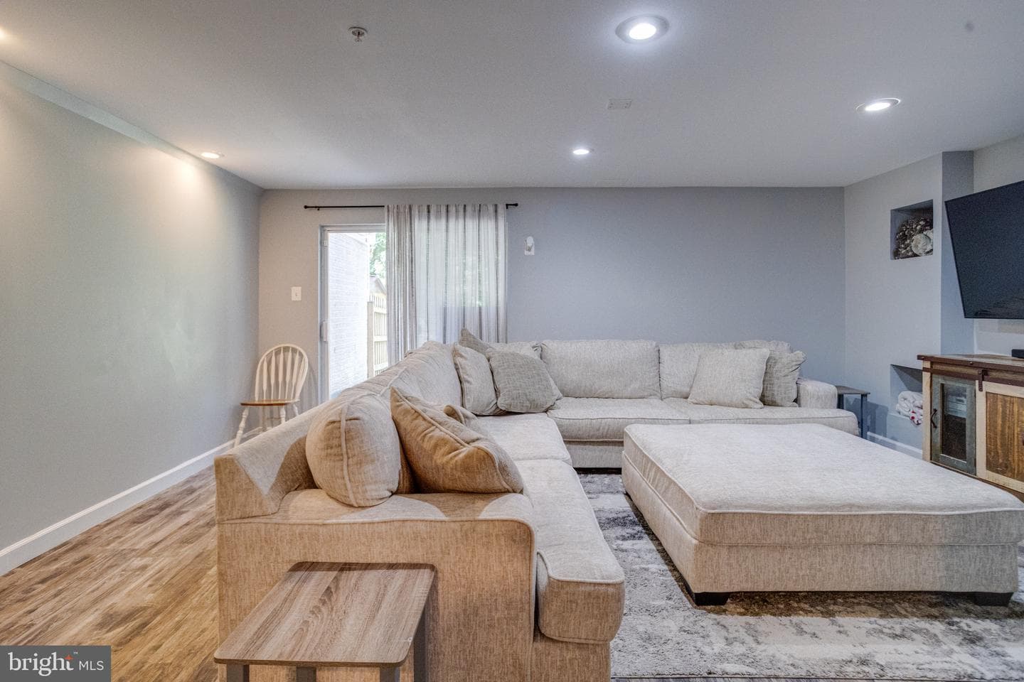 214 Gracecroft Court photo 48
