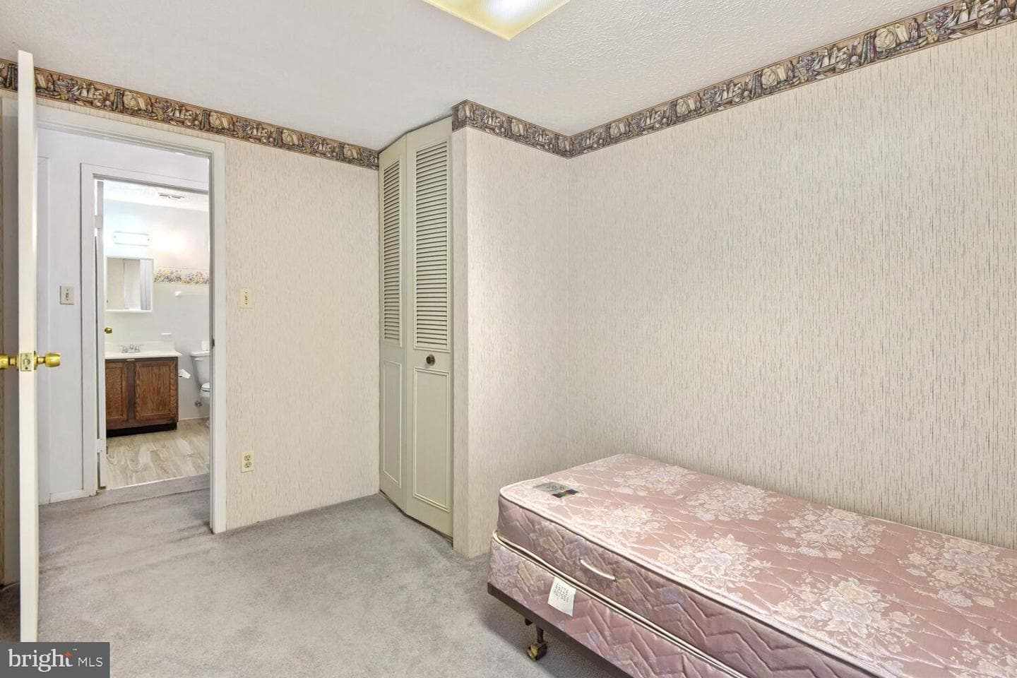 1520 Meadowcrest Court photo 26