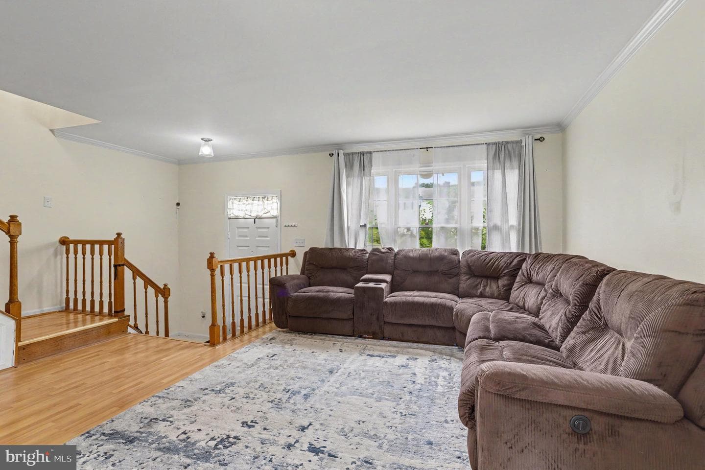 3351 Deepwell Court photo 4