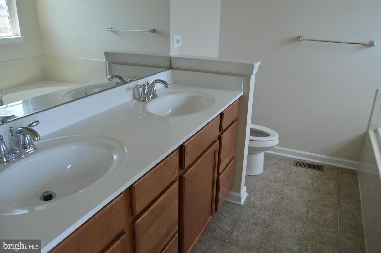 523 Lothian Way #178 photo 7