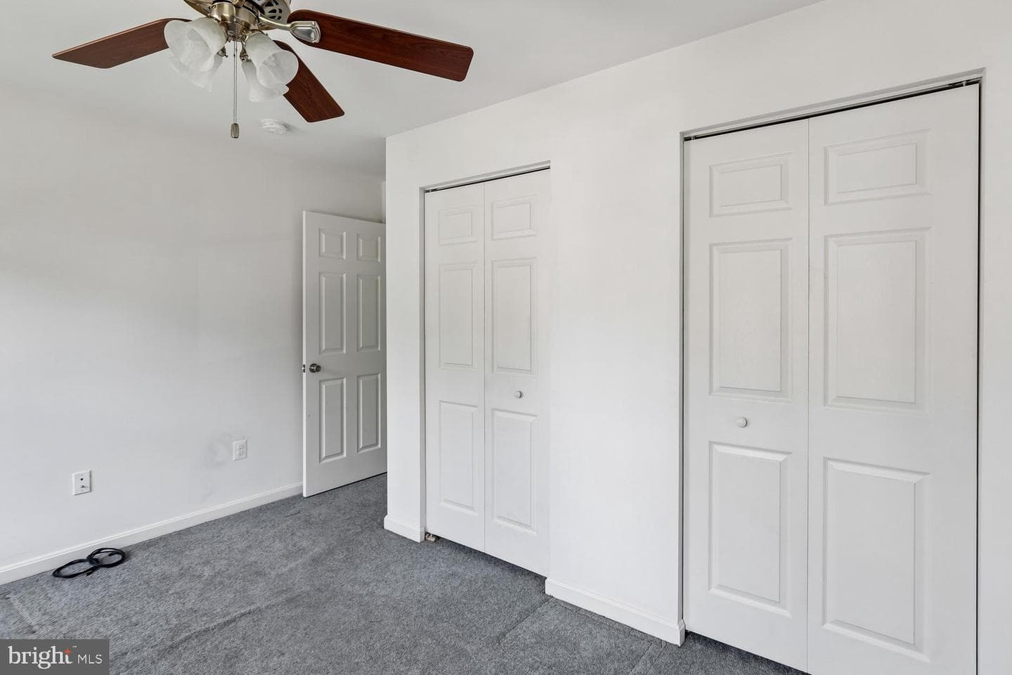 472 Winterberry Drive photo 33