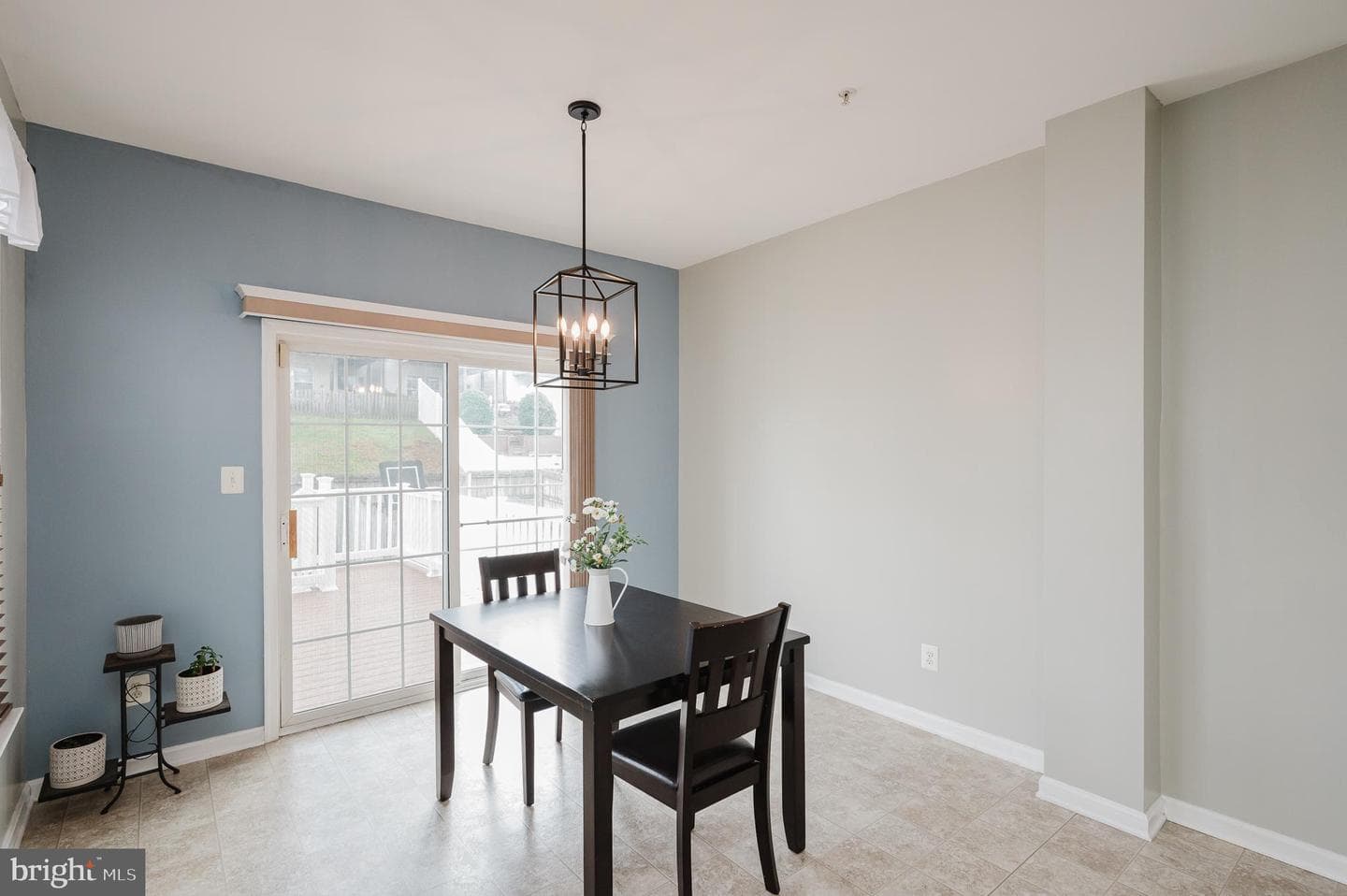 524 Kirkcaldy Way photo 18