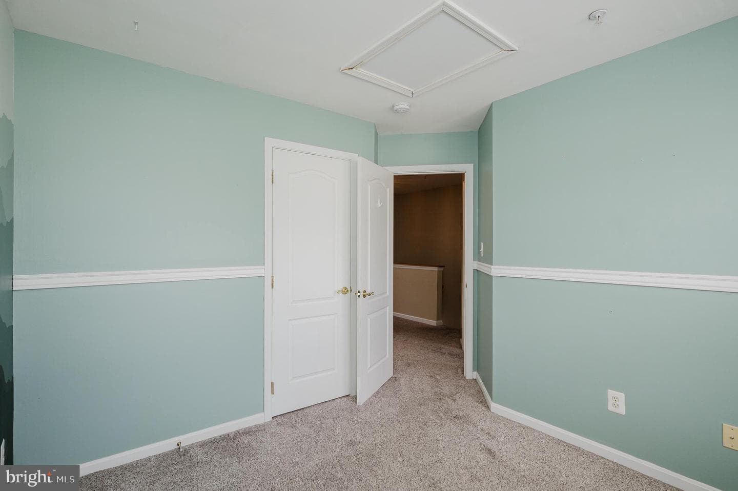 524 Kirkcaldy Way photo 29