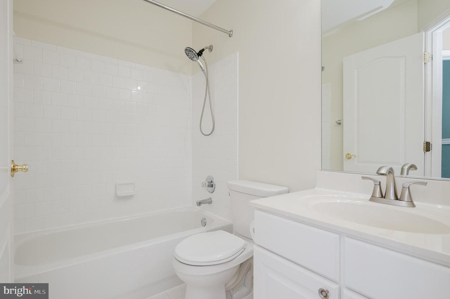 524 Kirkcaldy Way photo 31