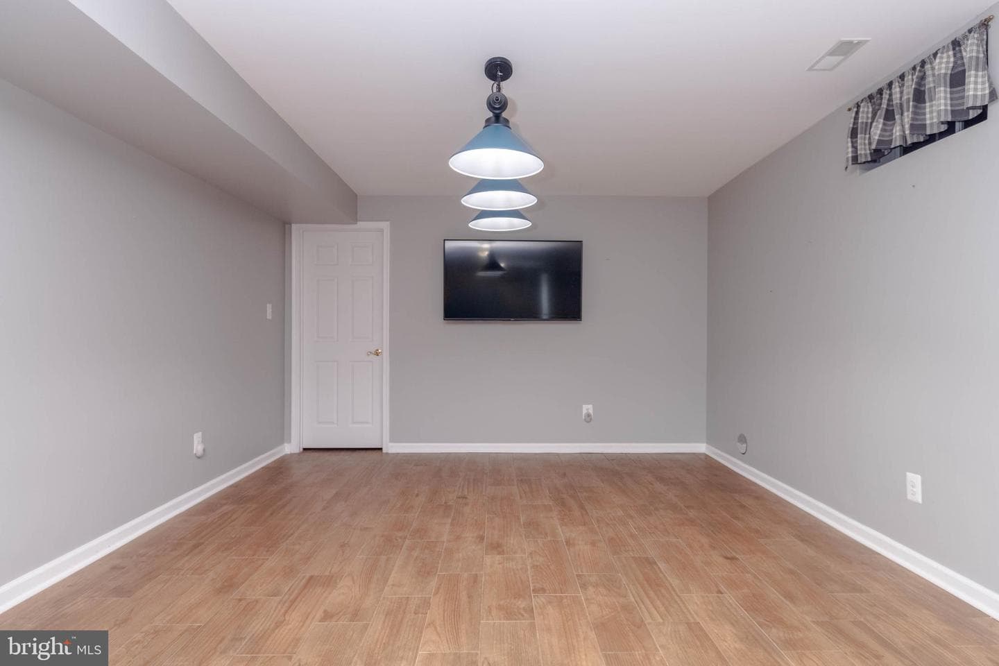 1438 Moonshadow Road photo 55