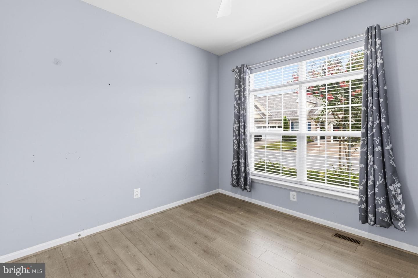 503 Silver Charm Court photo 17