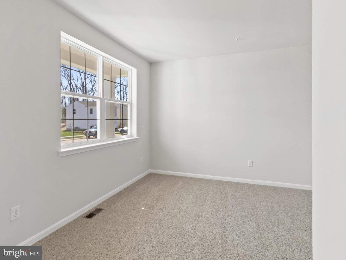 812 Spikeresh Way photo 19