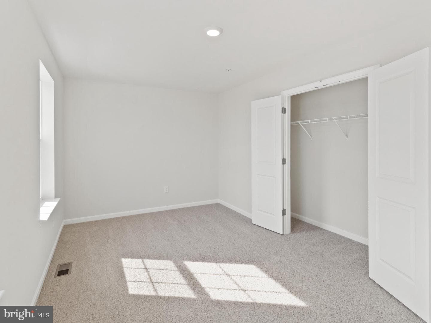 812 Spikeresh Way photo 6