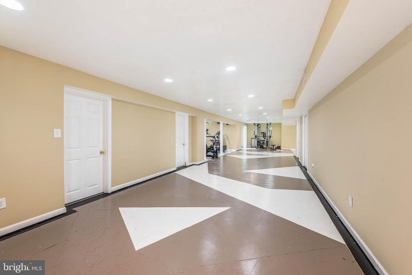 583 Windsong Dr photo 40