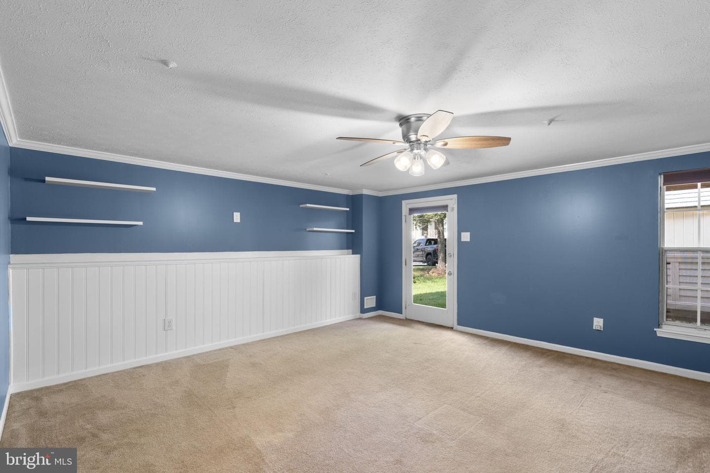 916 Pirates Court photo 29