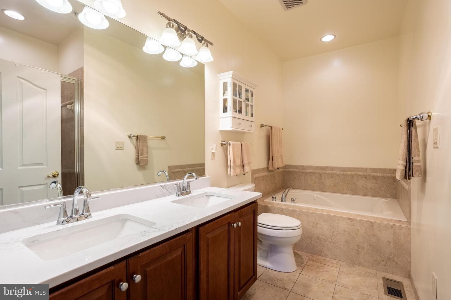 1439 Overlook Way photo 26