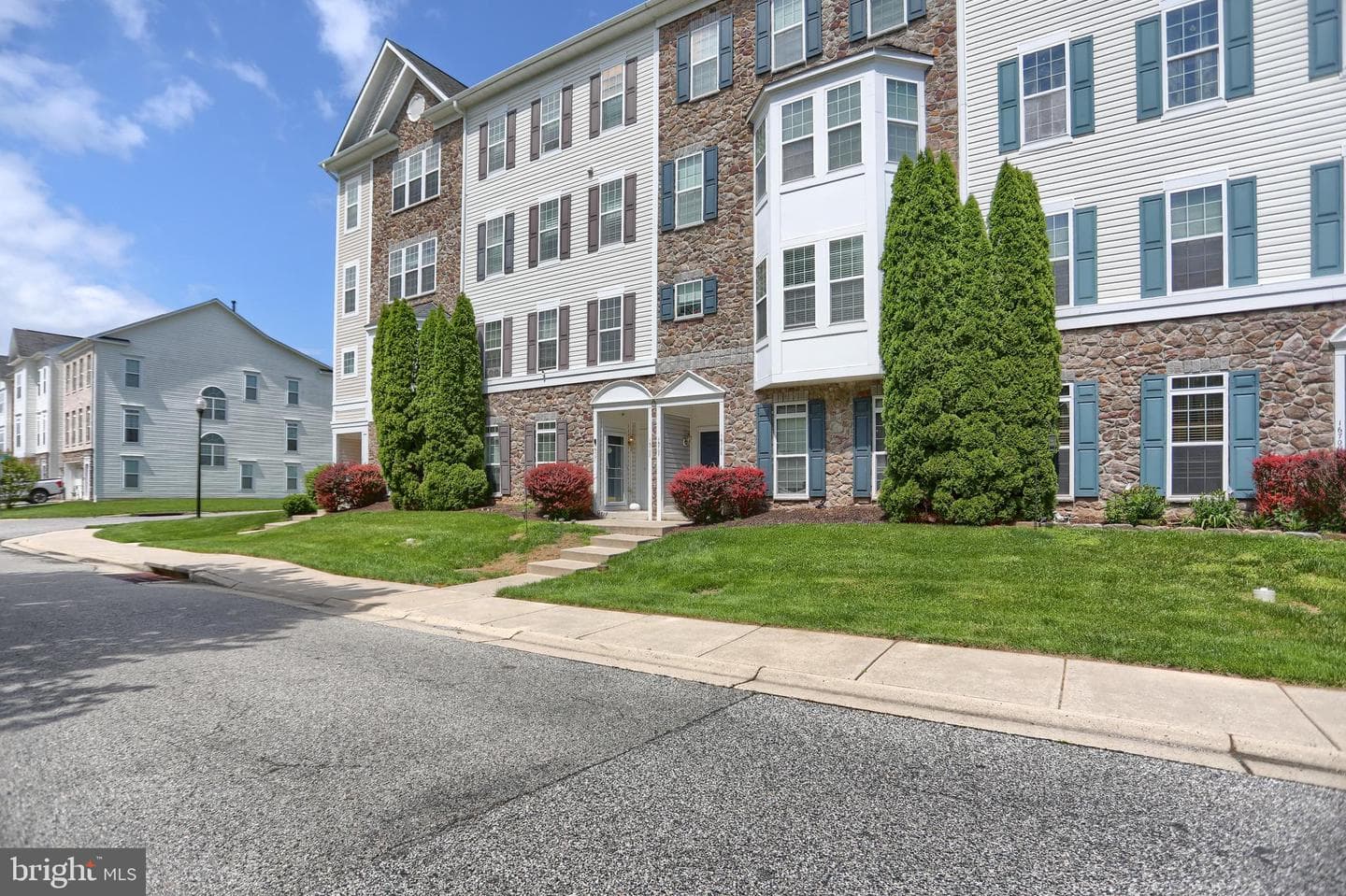 1670 Mohegan Drive #E photo 16