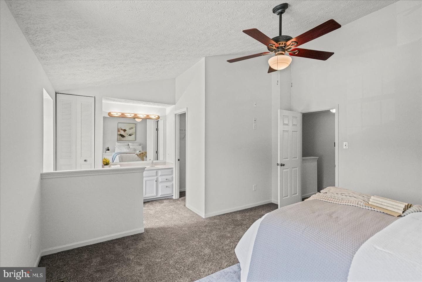 1109 Oakwood Lane photo 18