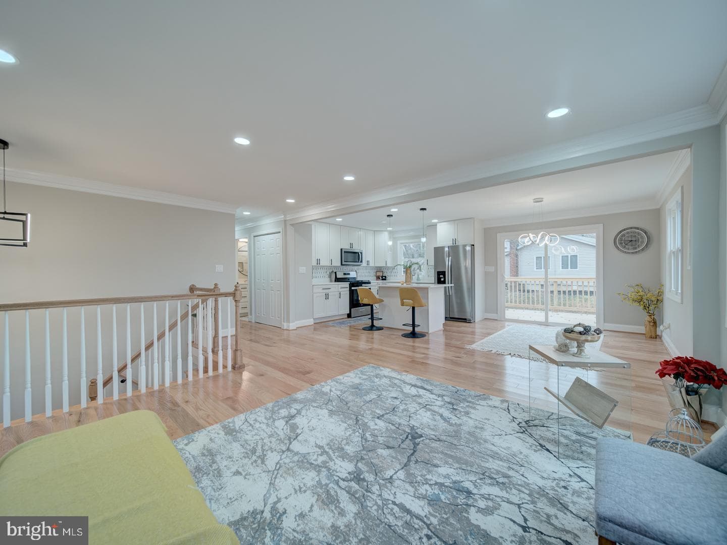 408 Garnett Road photo 11