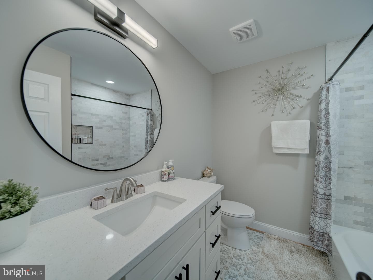 408 Garnett Road photo 18