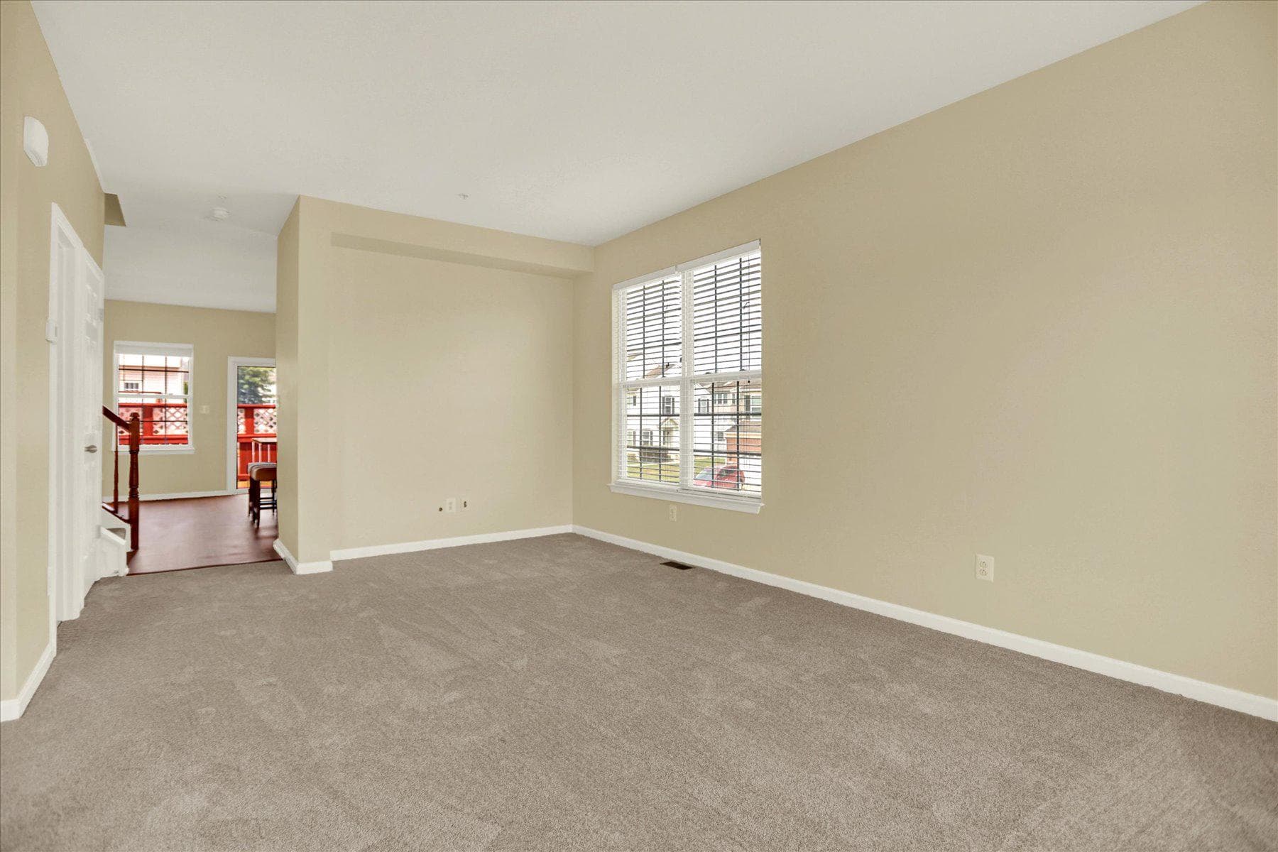 634 Snowberry Way photo 17