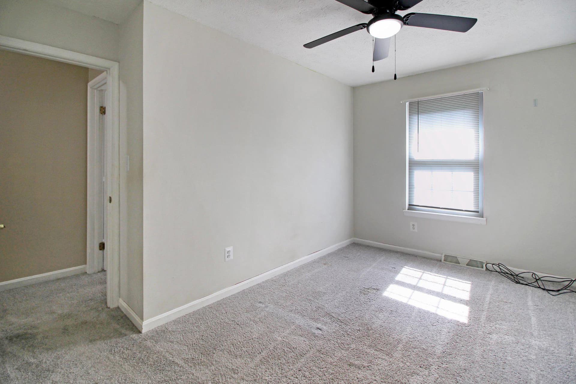 2833 Meredith Court photo 12