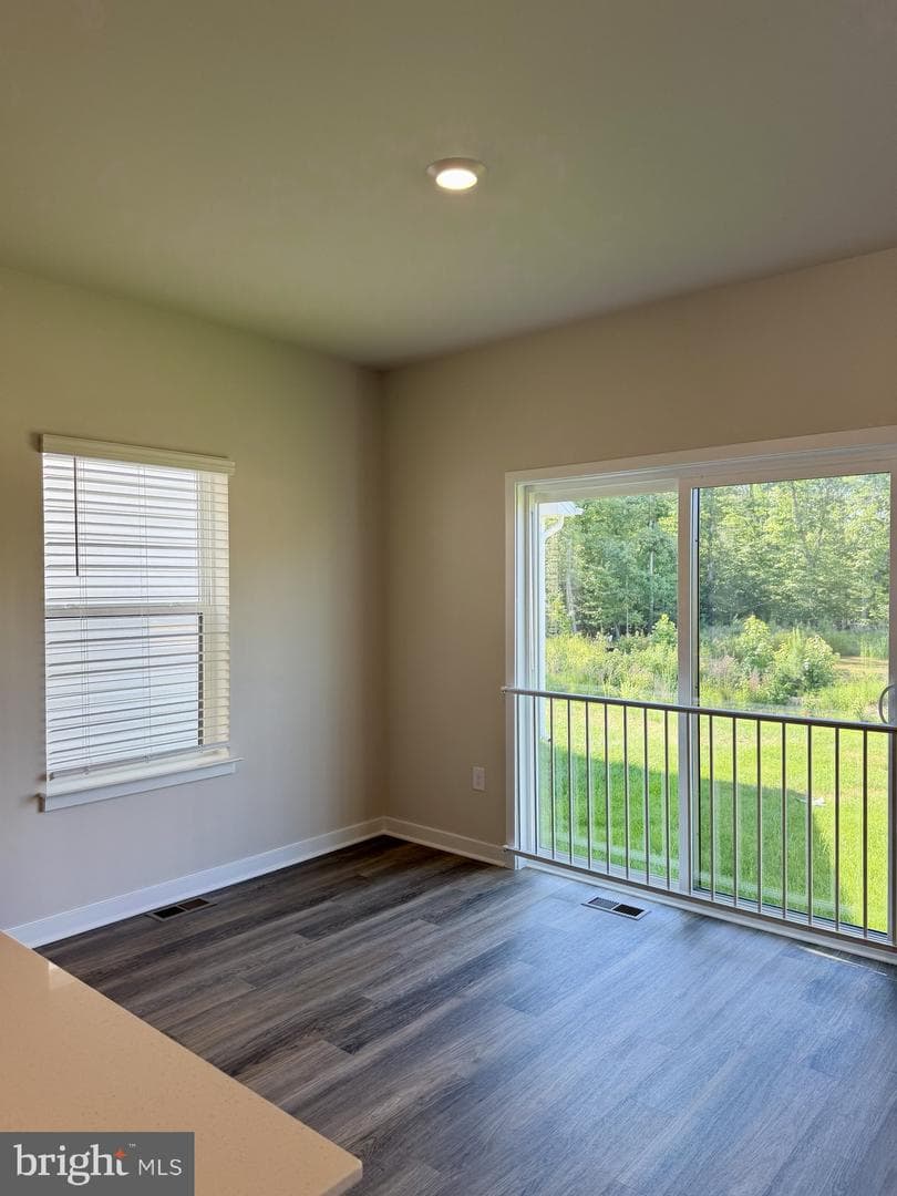 719 Beadilly Way photo 11