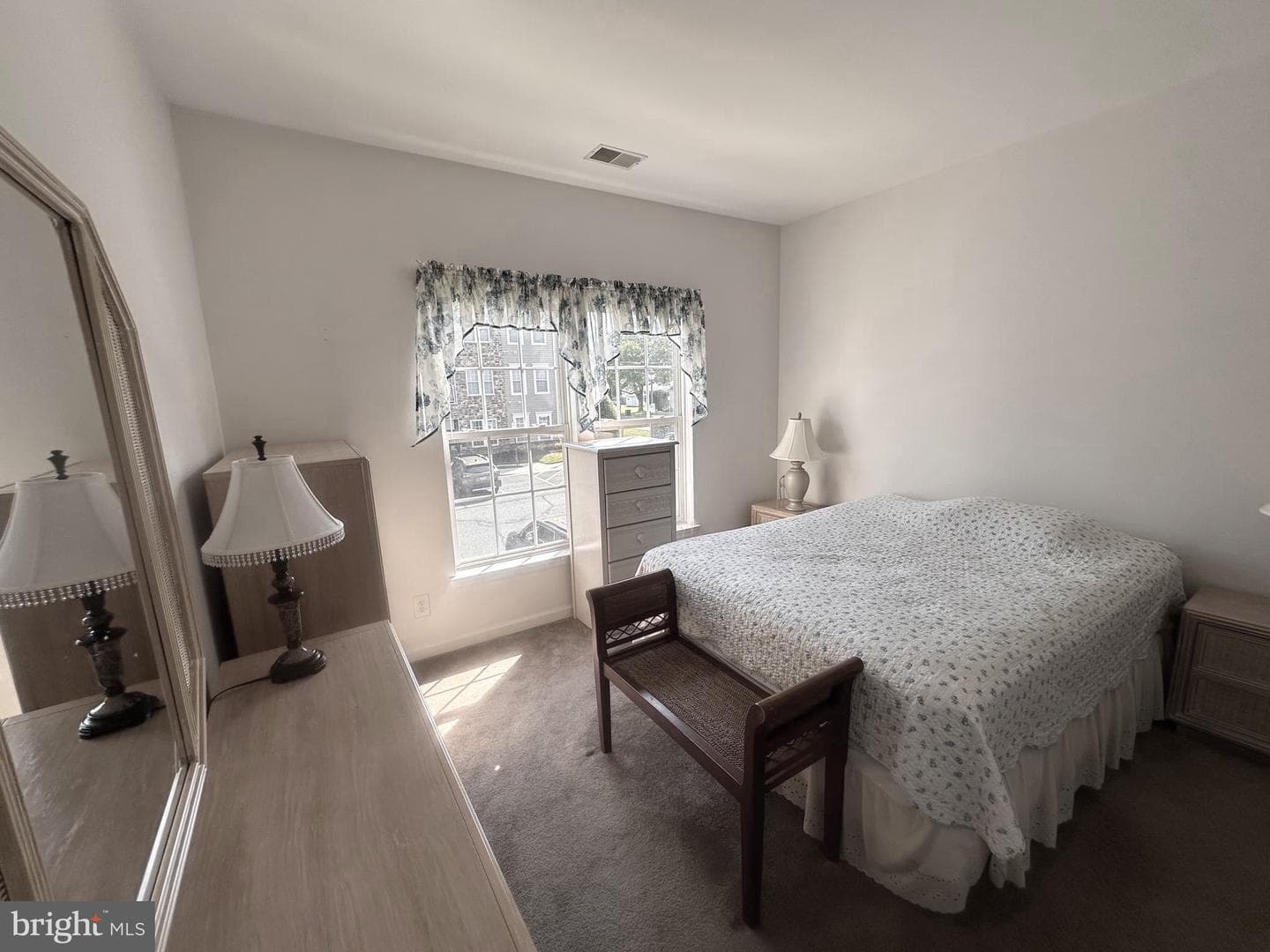 130 W Broadway #1e photo 31