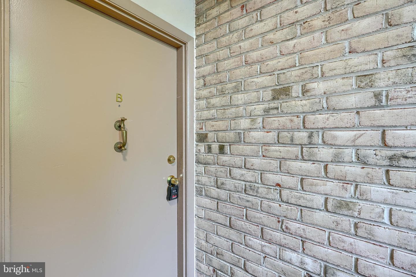 227 Crocker Drive #b photo 3