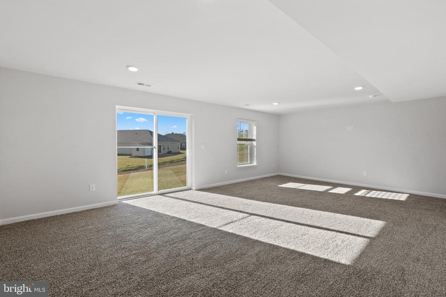 814 Spikeresh Way photo 26