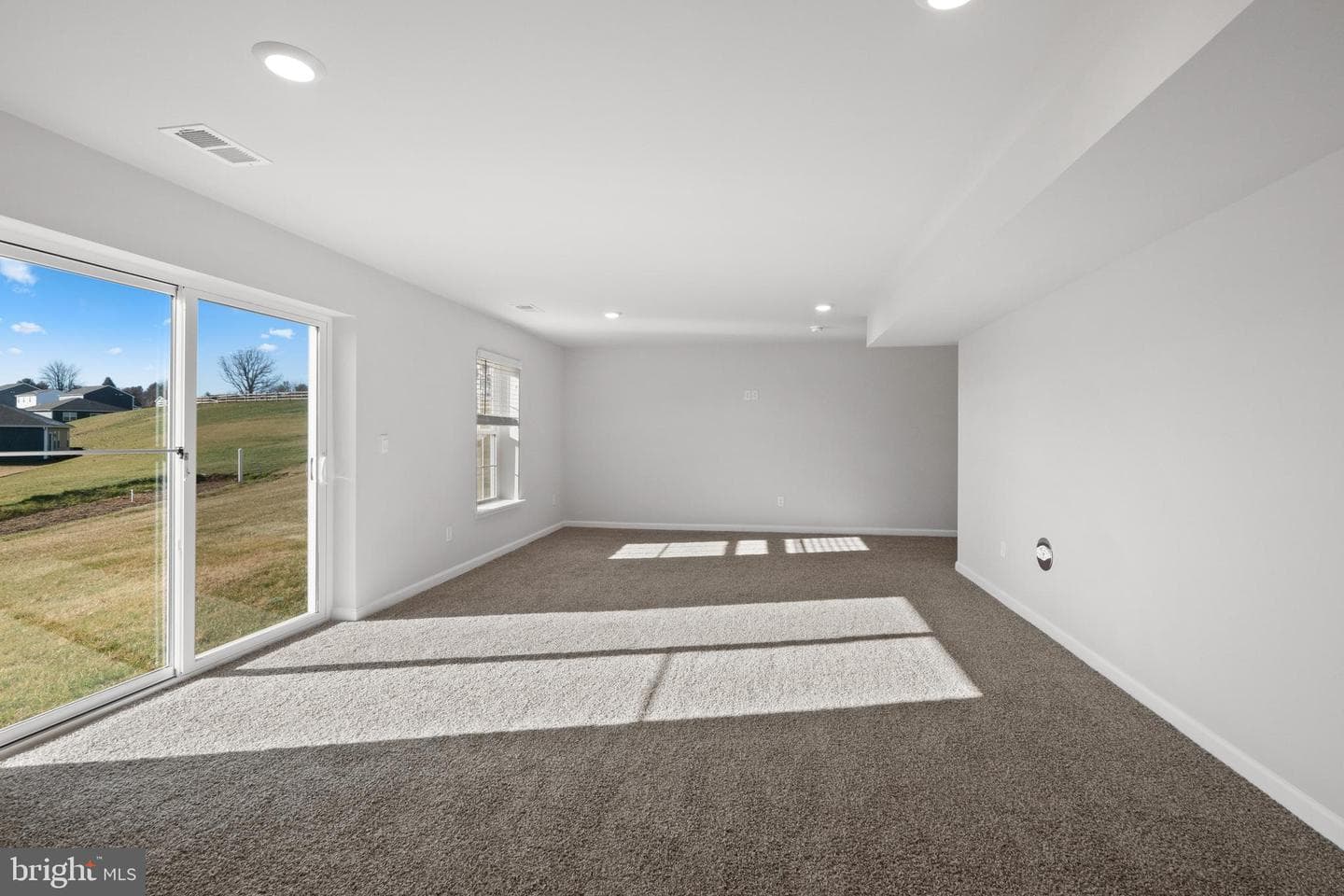 814 Spikeresh Way photo 31