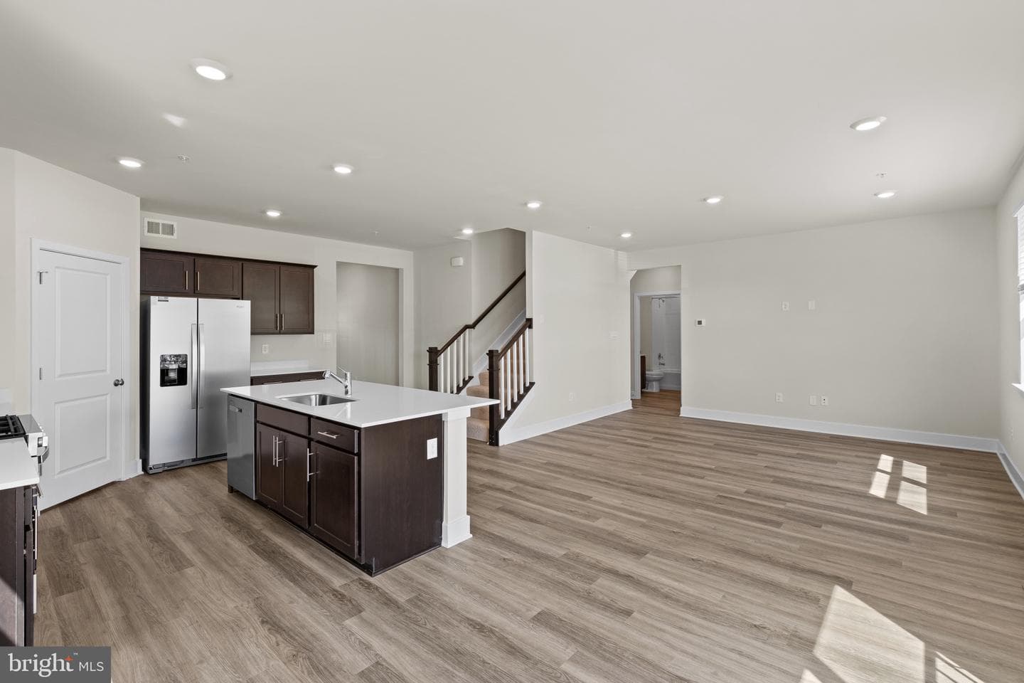 807 Spikeresh Way photo 12