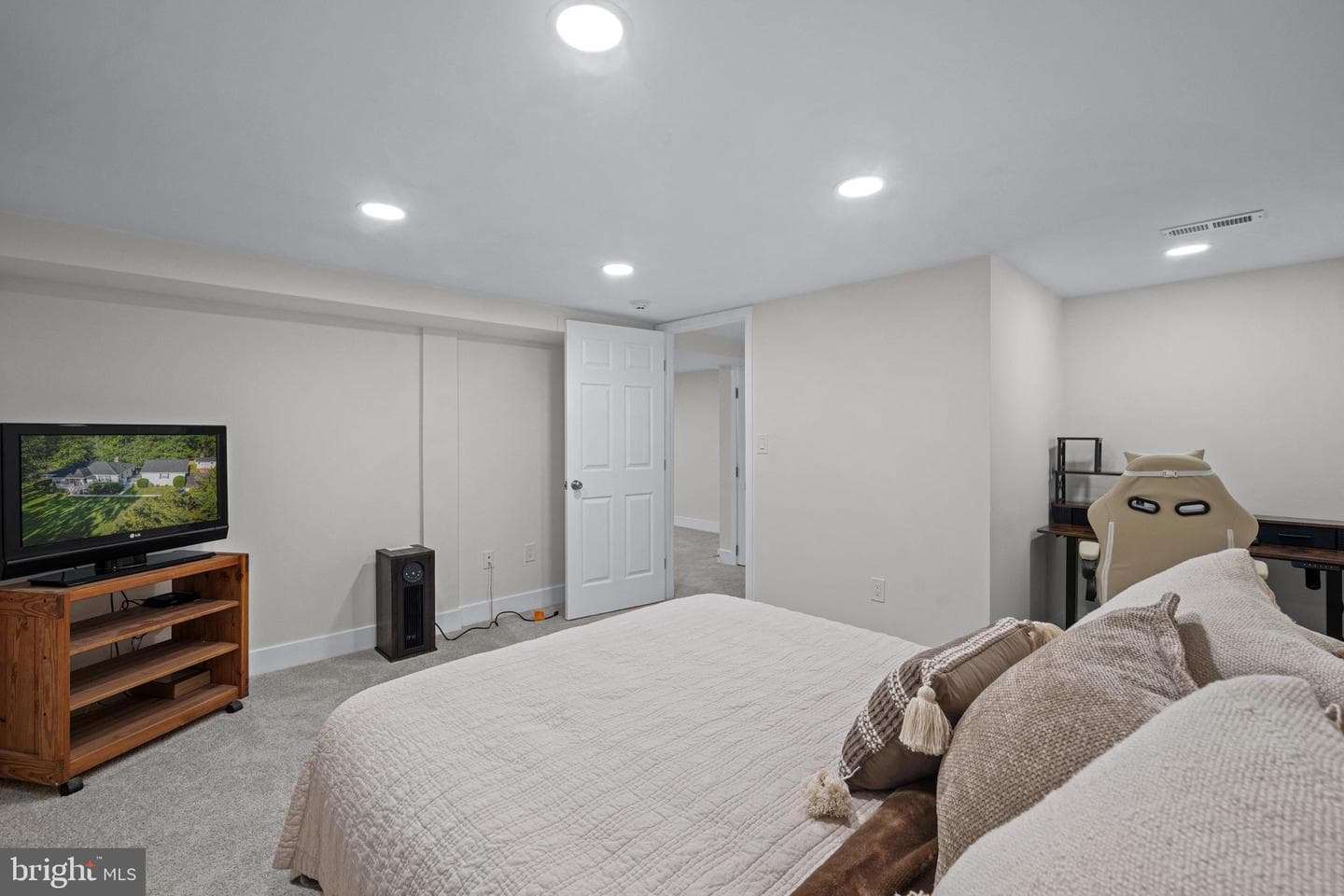 6226 2nd Avenue photo 26
