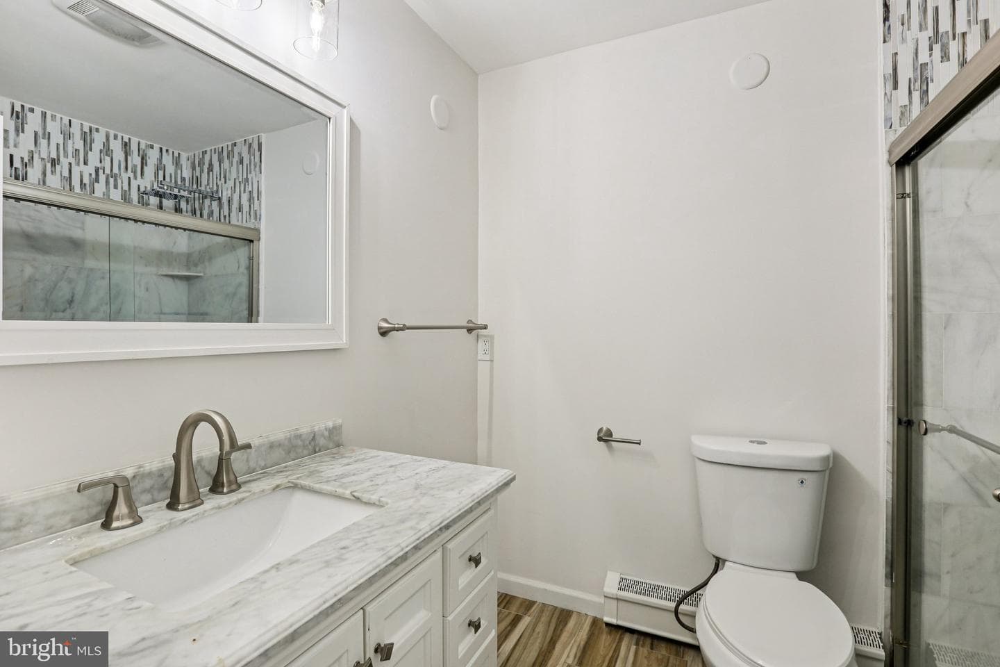 15474 Roxbury Road photo 17