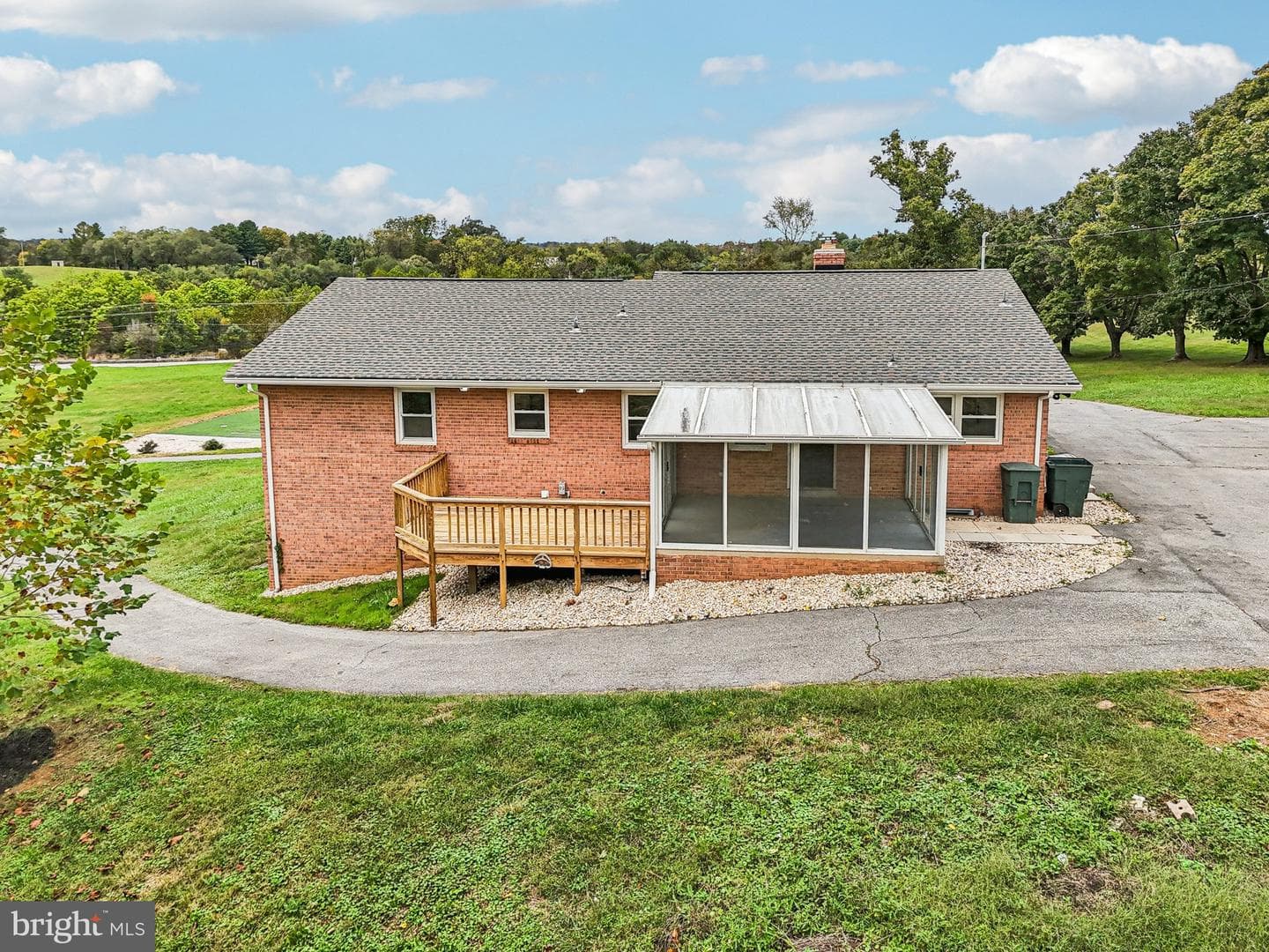 15474 Roxbury Road photo 50