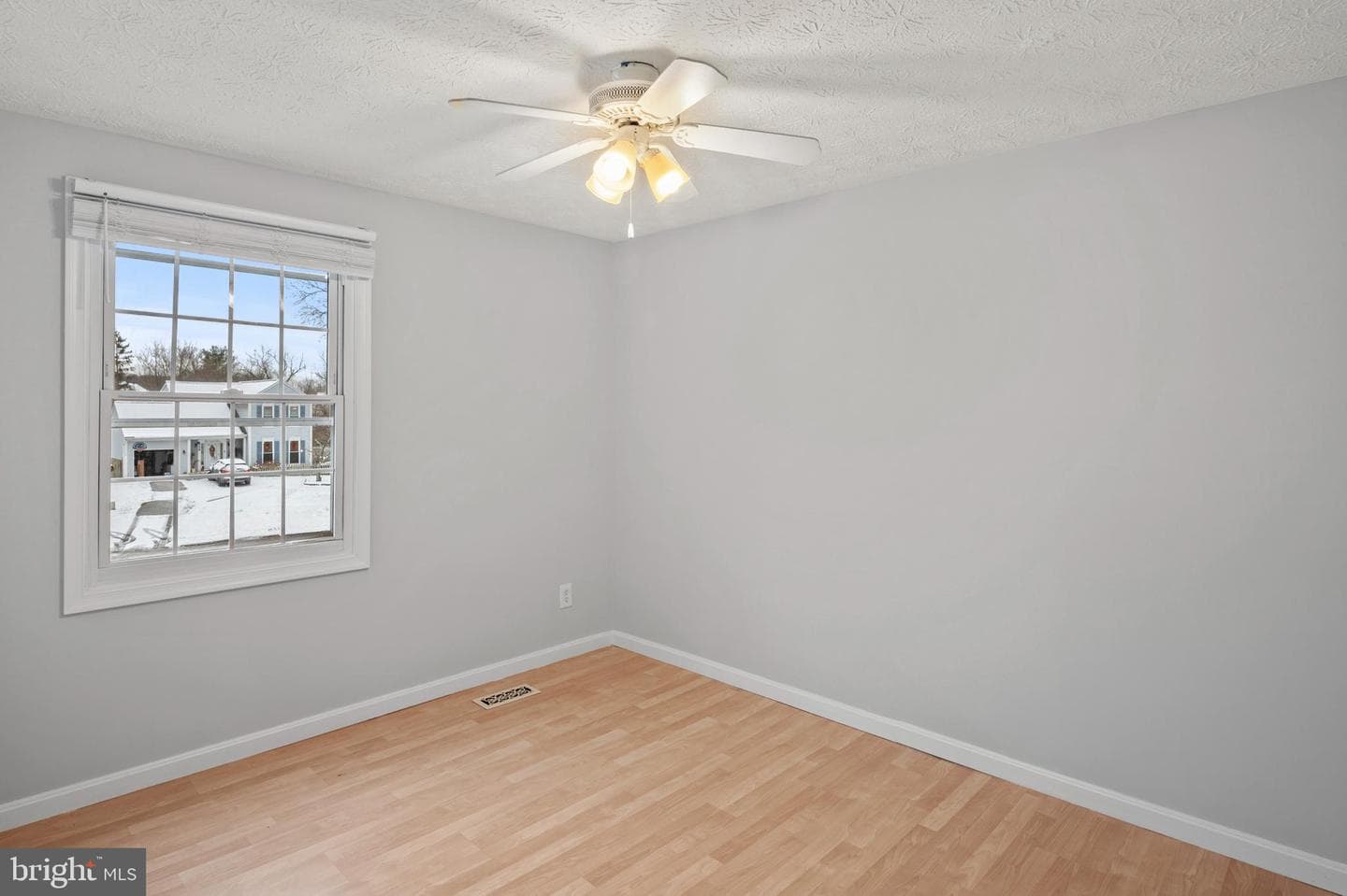 7346 Hidden Cove photo 17