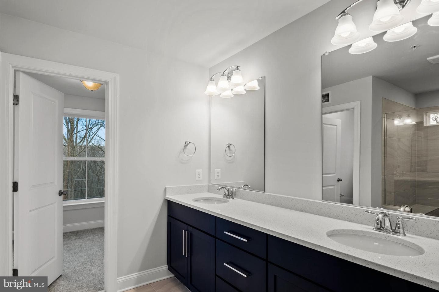 4496 Ilchester Road photo 37