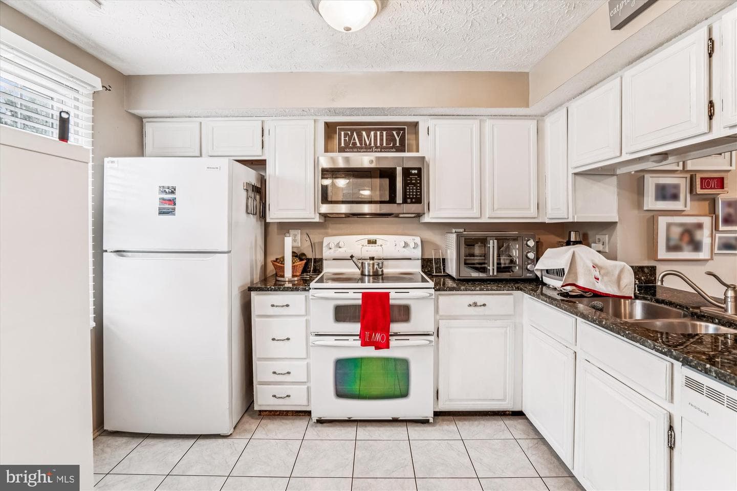 8251 Mary Lee Lane photo 11