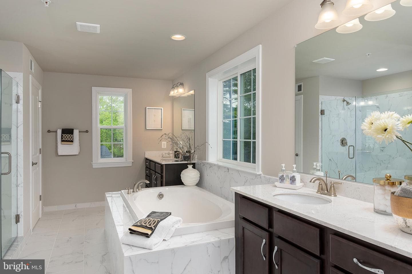 4468 Ilchester Road photo 19
