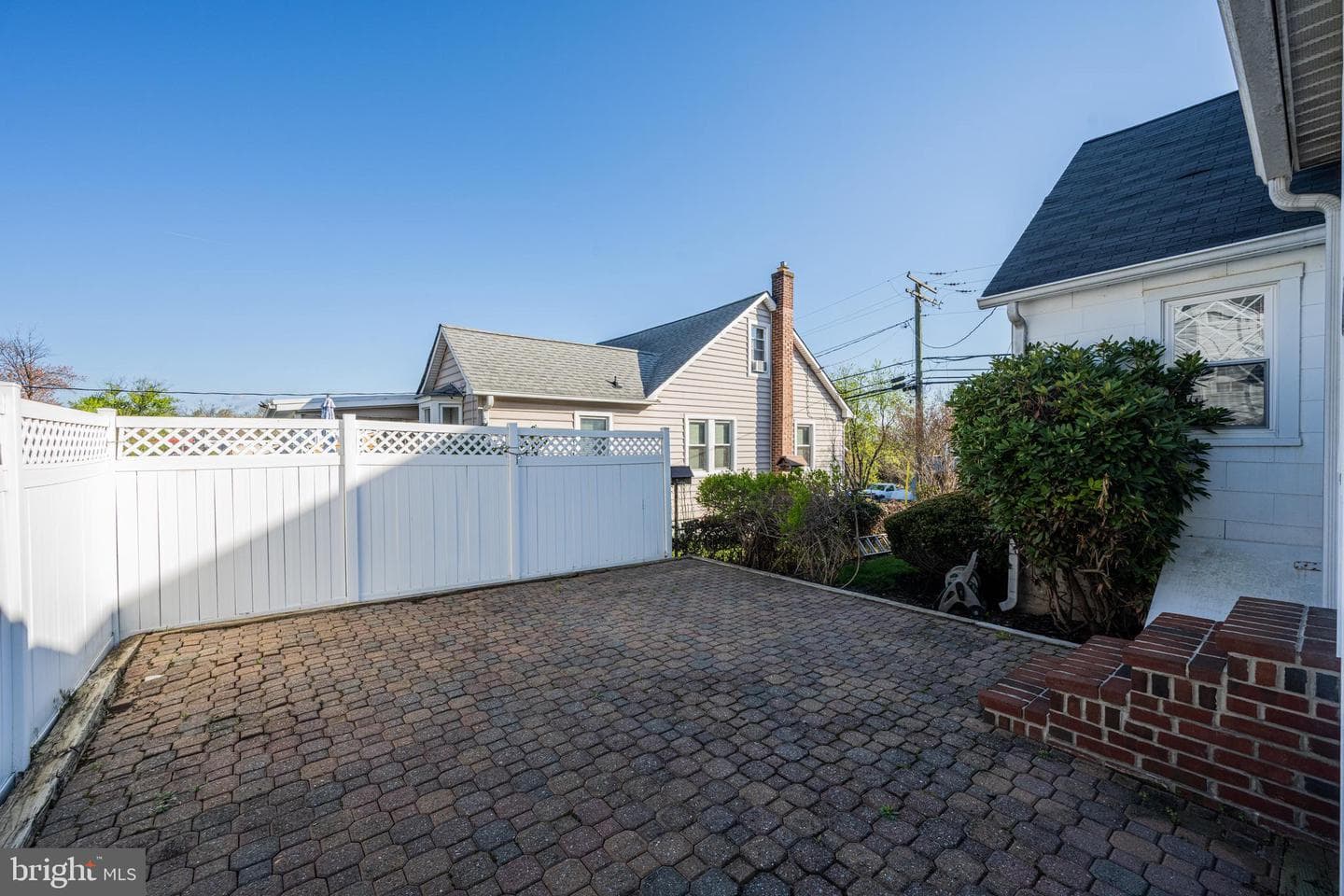 7362 Montgomery Road photo 8