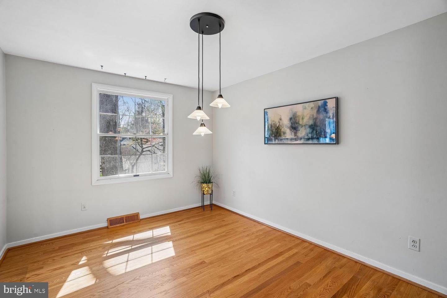 5209 Windmill Lane photo 10