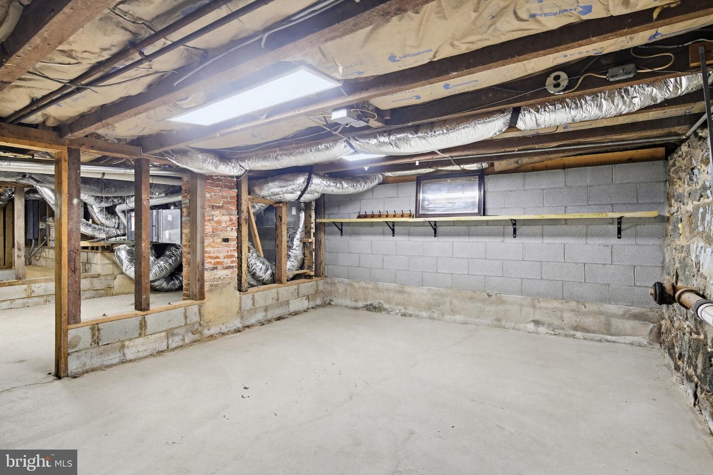 8556 Frederick Road photo 29