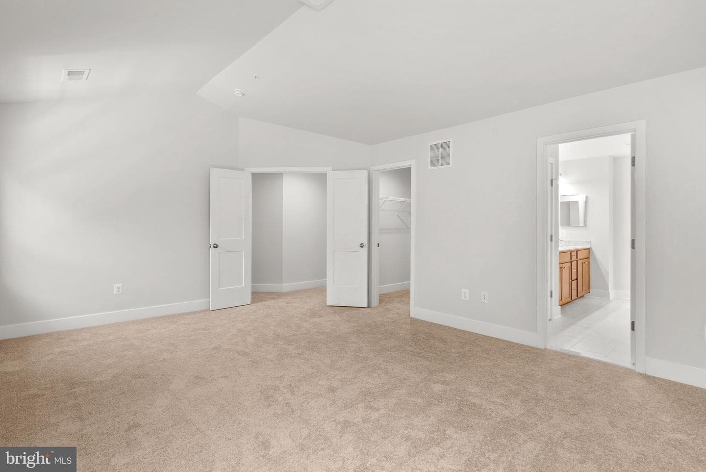 9425 Fairview Avenue photo 35