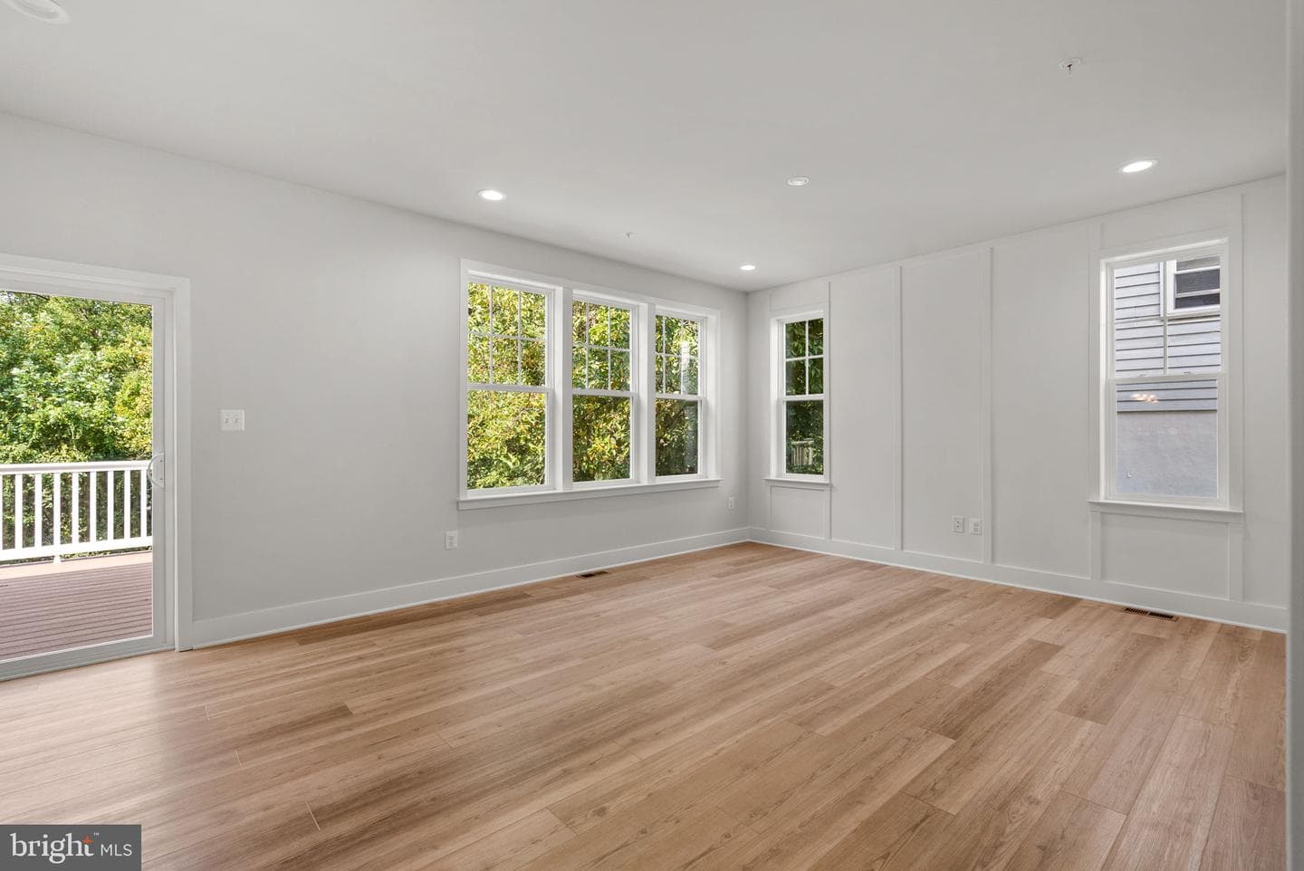 9425 Fairview Avenue photo 9