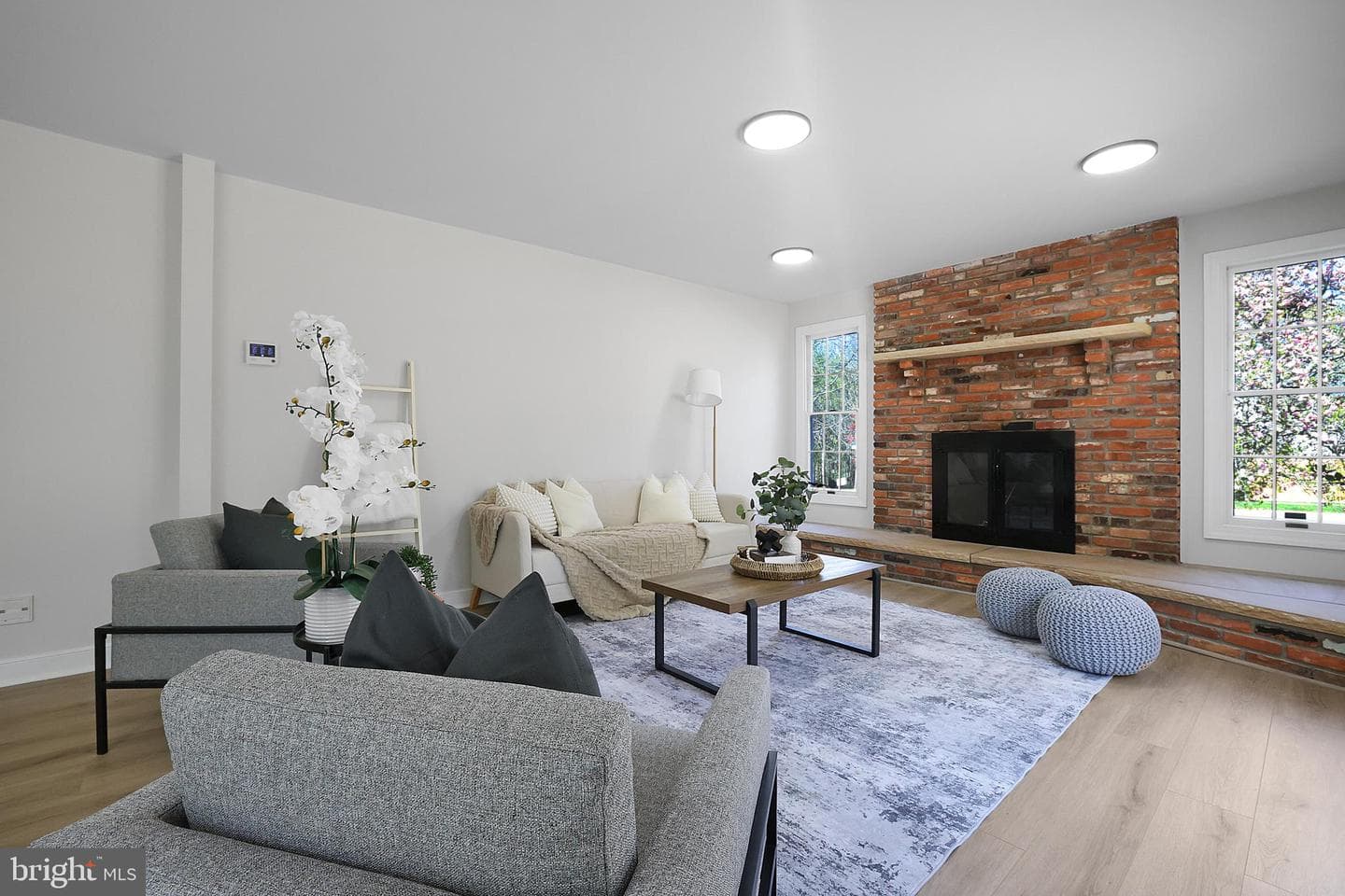 10390 Stansfield Road photo 15