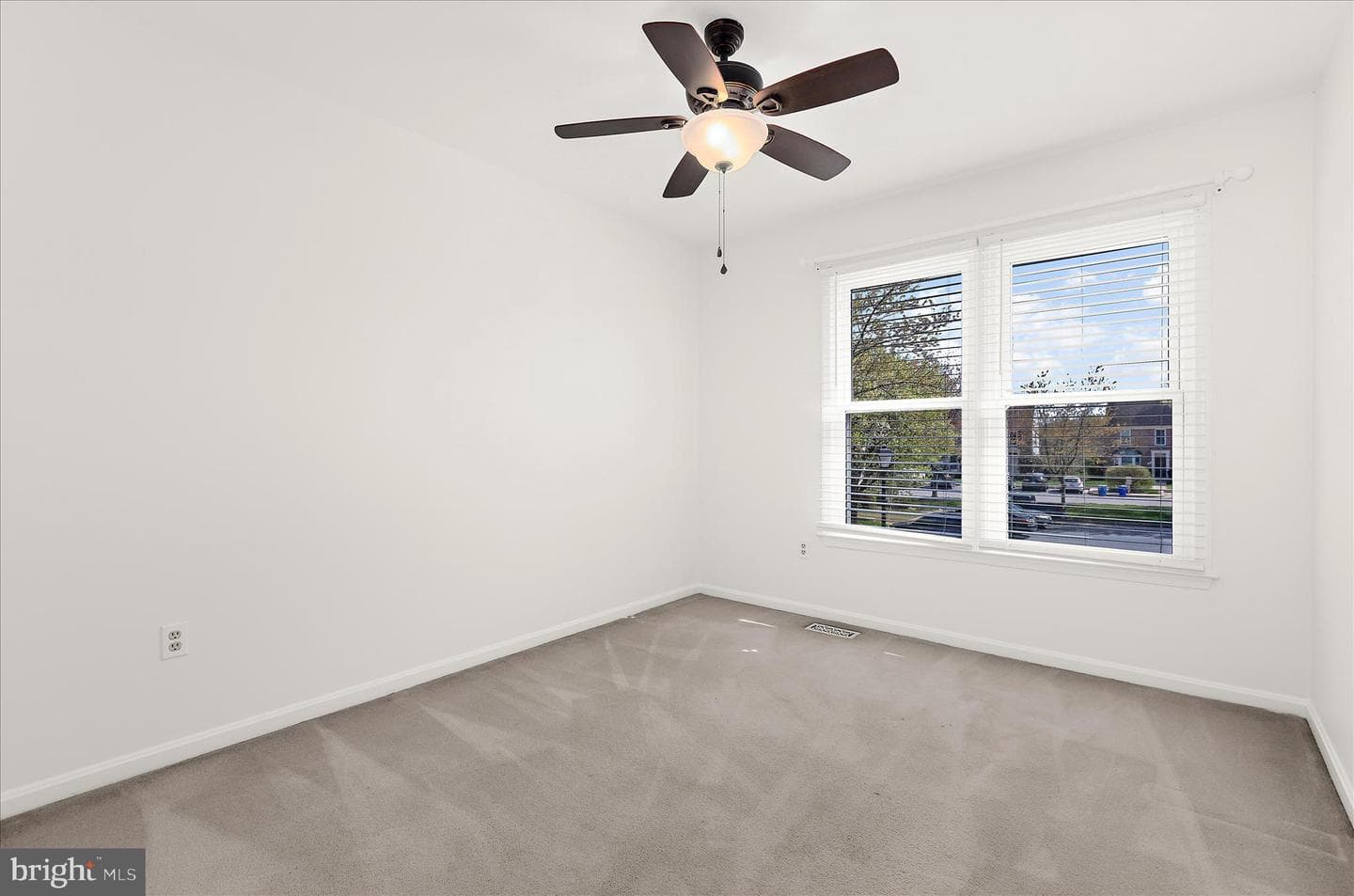 8666 Manahan Drive photo 29