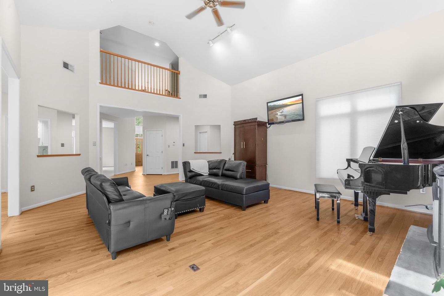 13849 Russell Zepp Drive photo 20